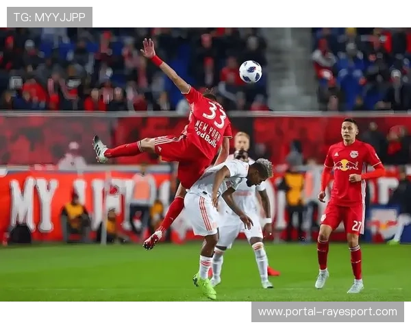 玫瑰德比战术博弈，利兹联铁桶阵如何奏效